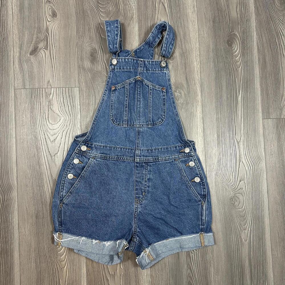 Old Navy Blue Denim Short Overallsโ - Womens XS